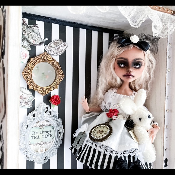 SOLD - Picture 2 of 14